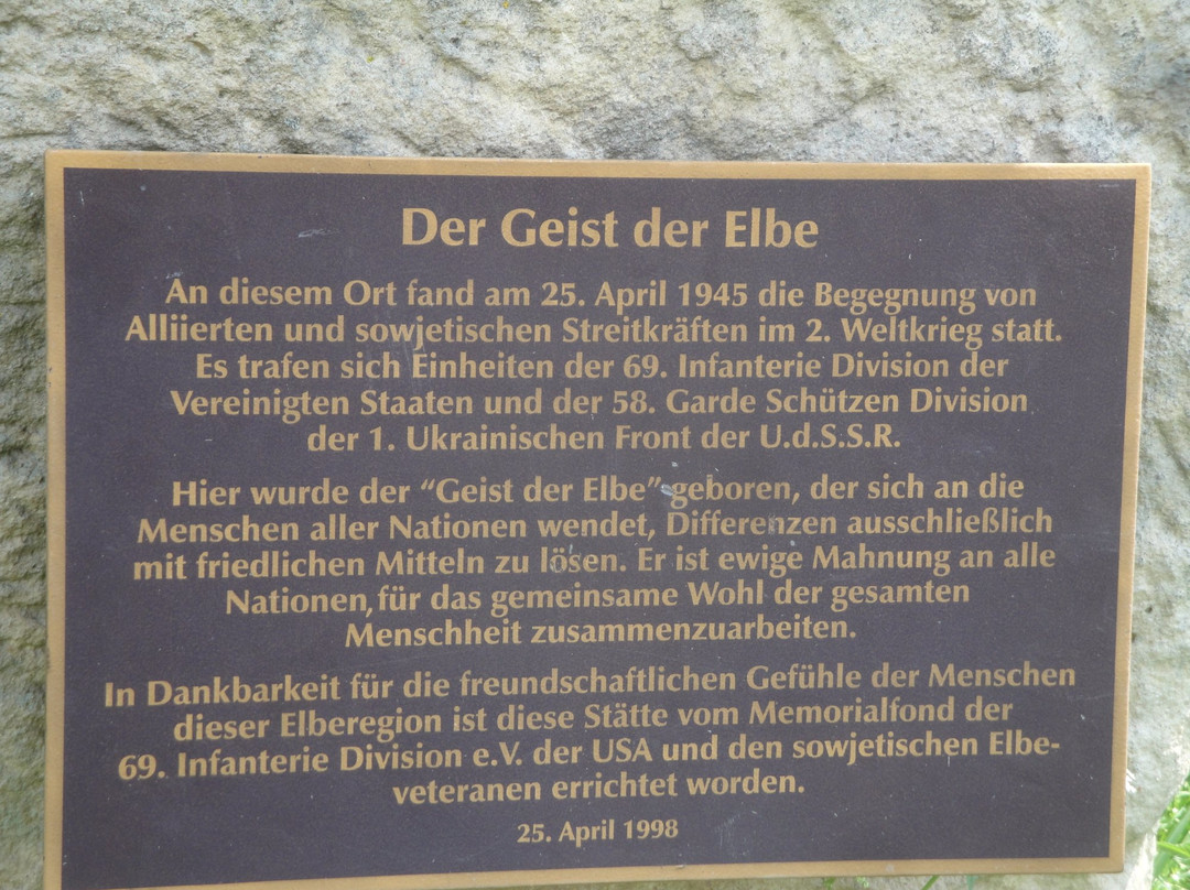Soldaten an der Elbe-Torgau必去景点