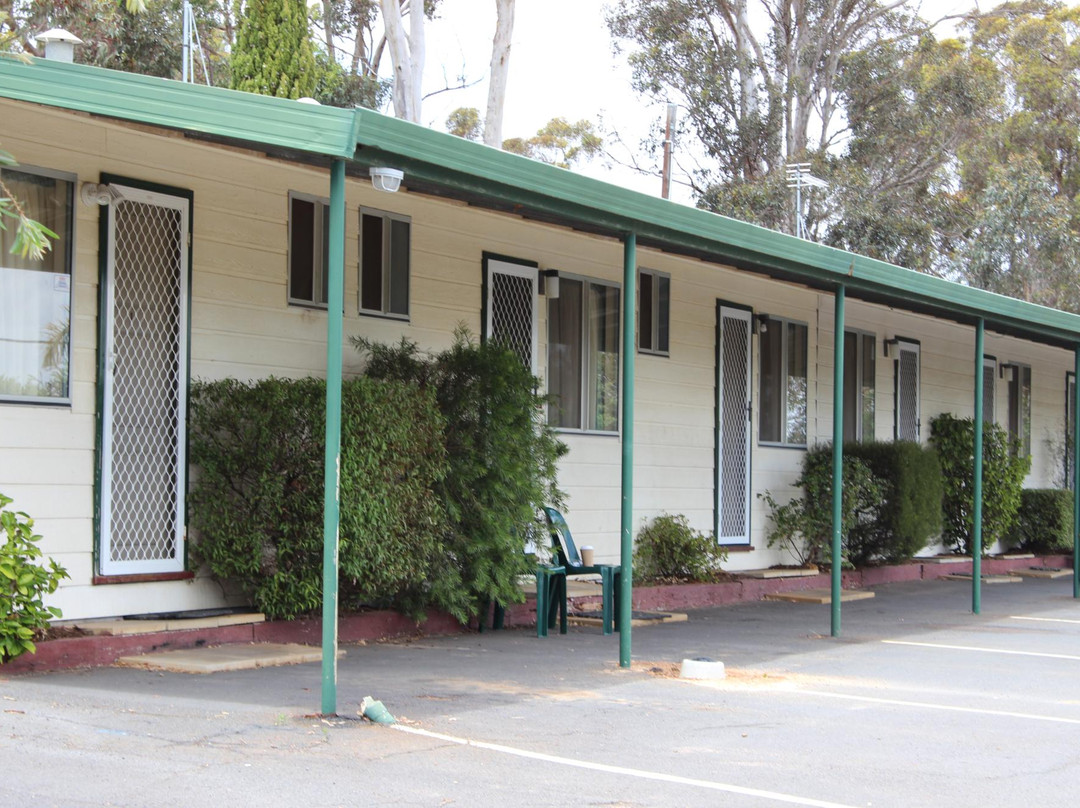 Hillview Motel