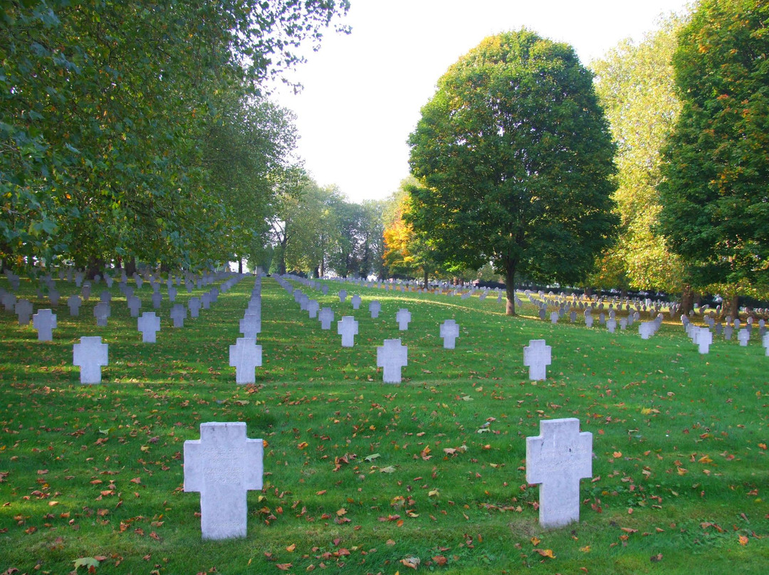Deutscher Soldatenfriedhof Lens-Sallaumines-Lens必去景点