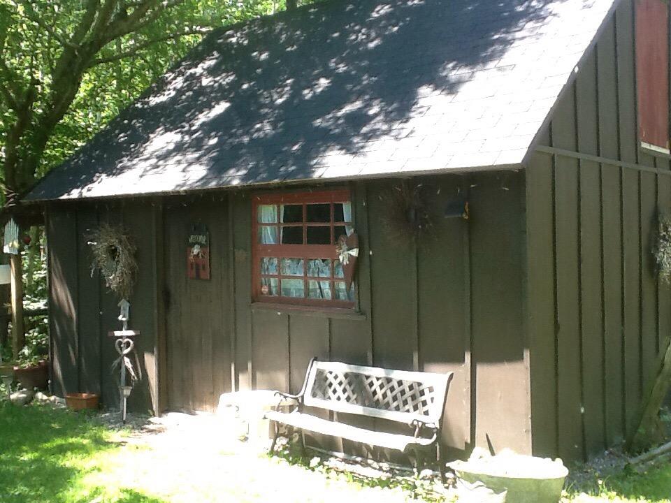 Gray's Log House Bed & Breakfast-浴室
