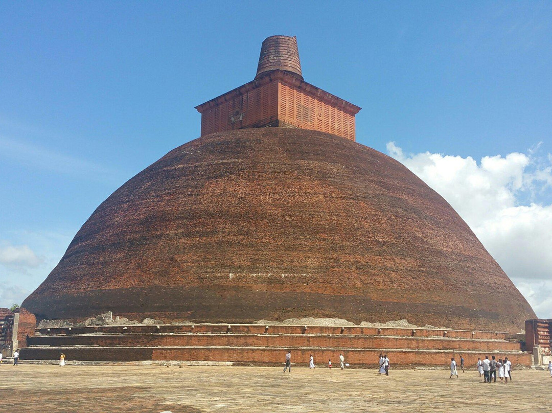 Abayagiriya Stupa景点图片