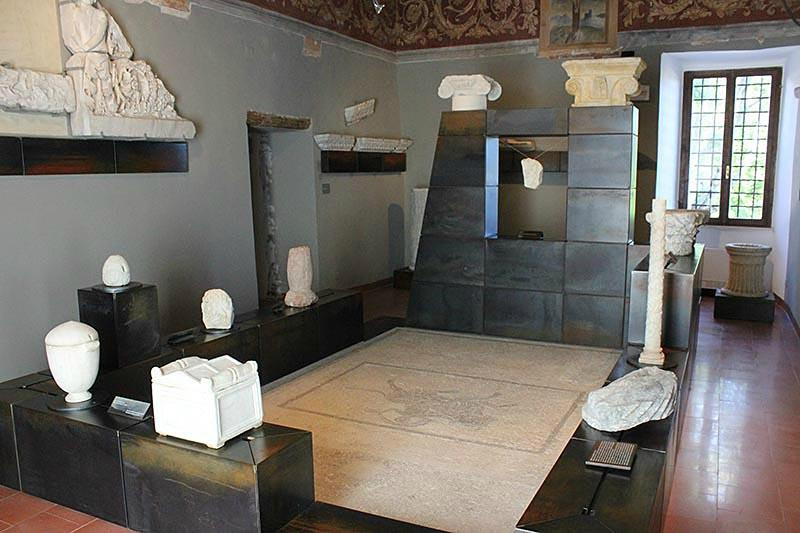 Palazzo Dei Priori-Sassoferrato必去景点