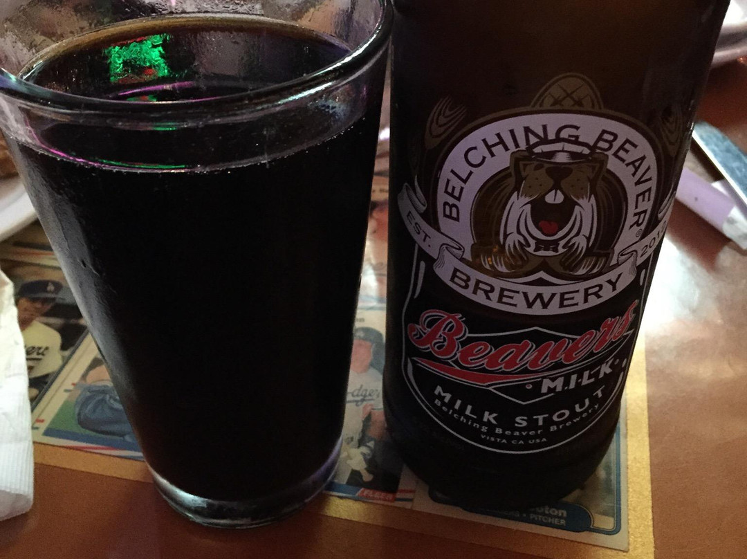 维斯塔餐馆和美食-Belching Beaver Brewery