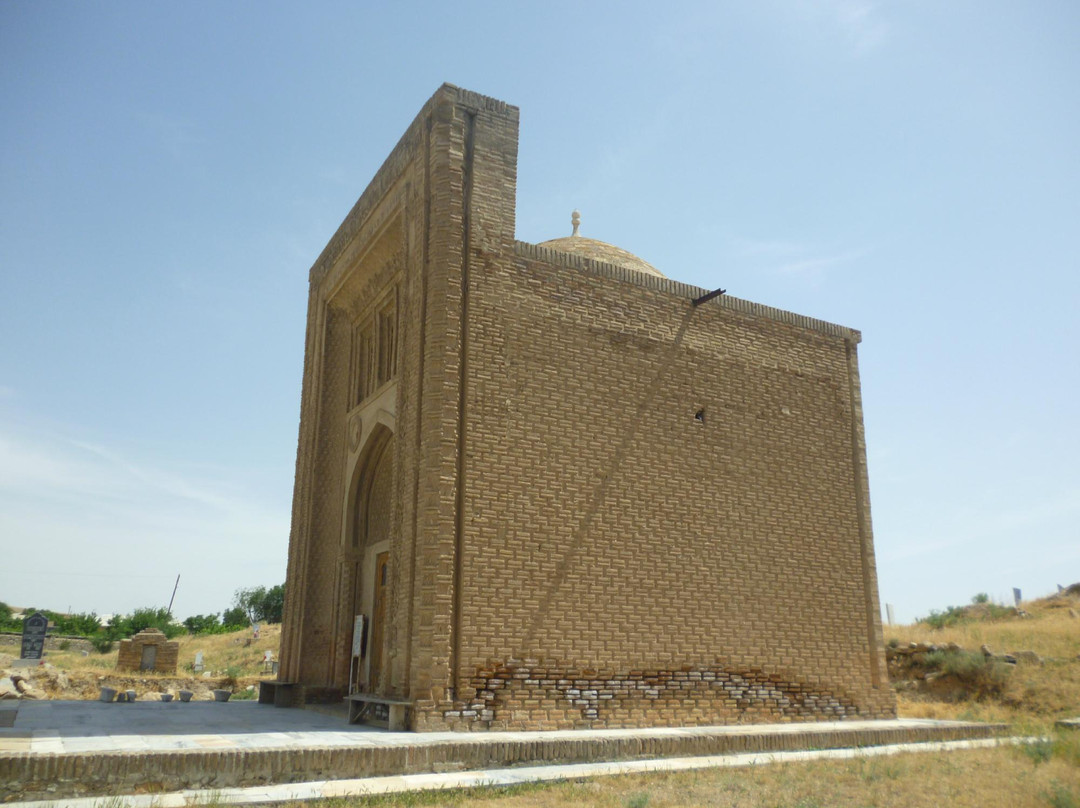 Arab-Ata Mausoleum-Tim必去景点