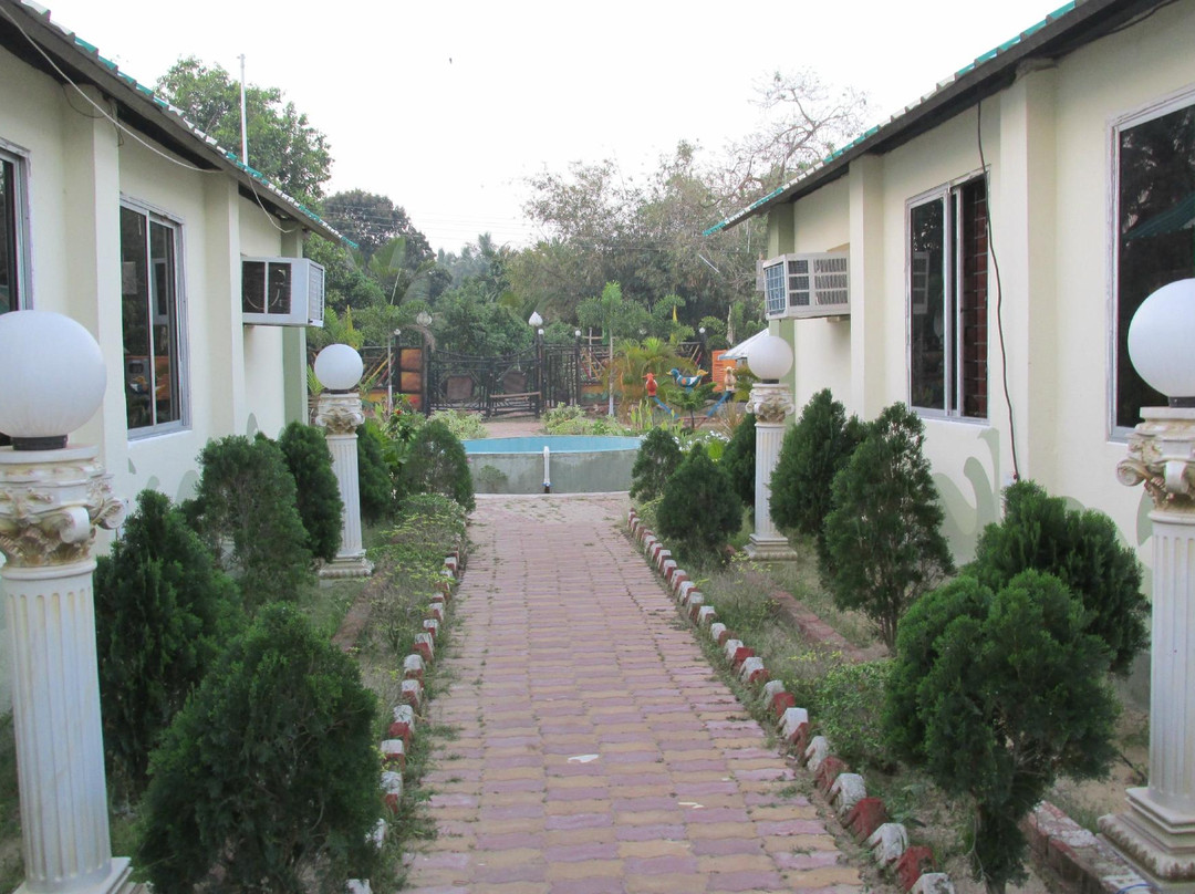 Hotel Mouchak and Resorts主图