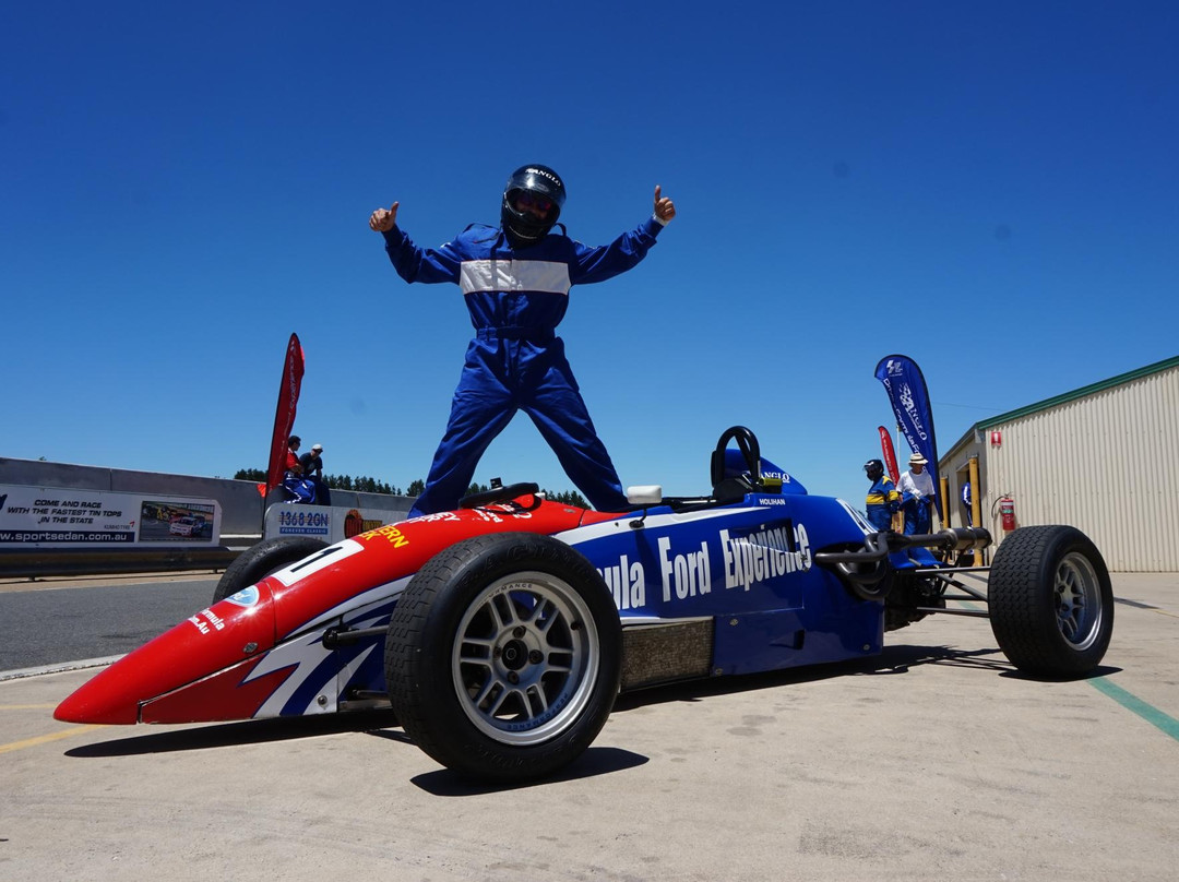 Anglo Racing Academy景点图片