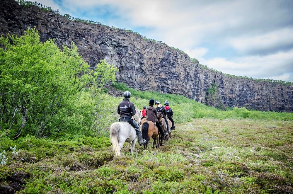 Active North-胡萨维克必去景点