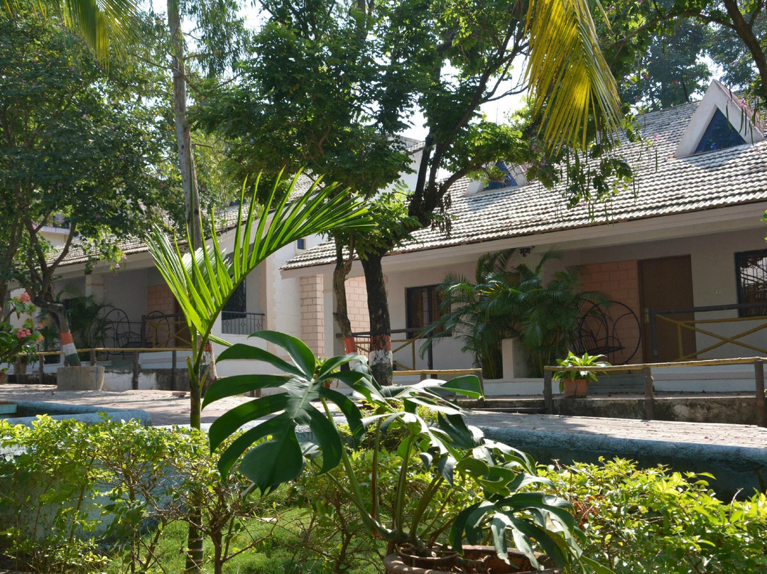 RutuGandh Lakeside Leisure Resort主图