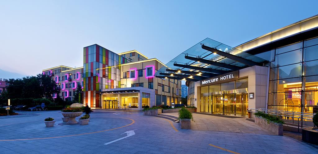 华腾美居酒店主图