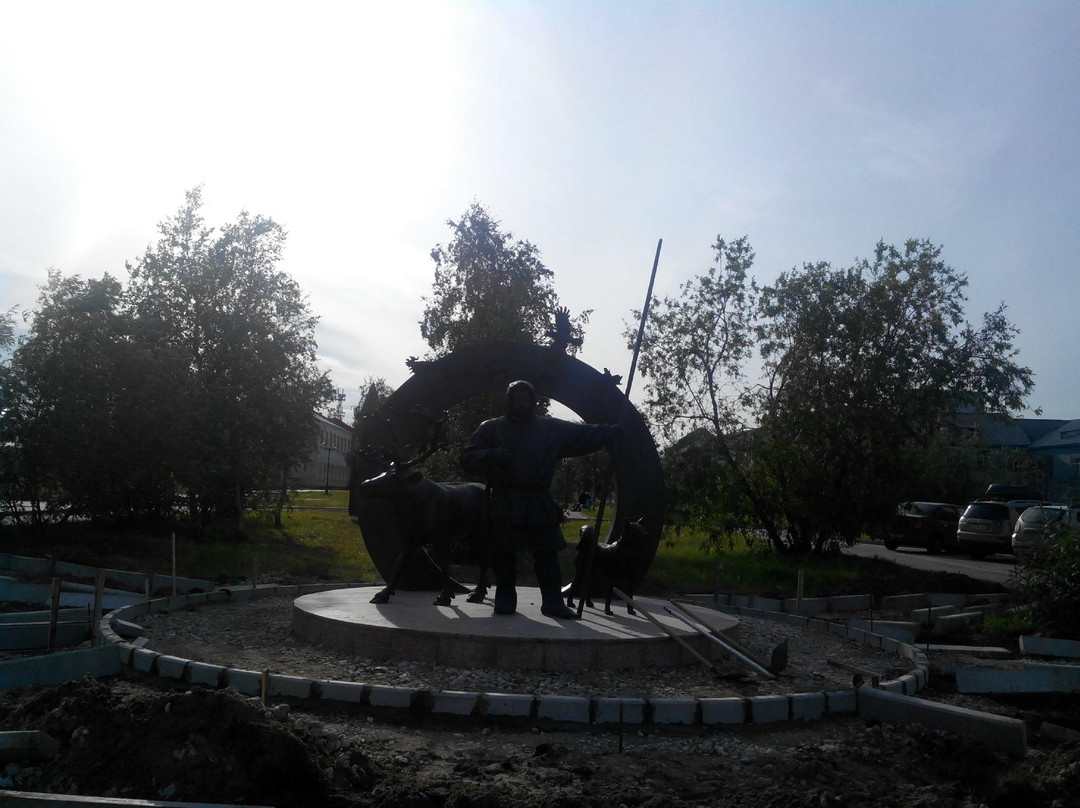 Monument to Feat of Deer-Transport Battalion Participants During Great Patriotic War景点图片