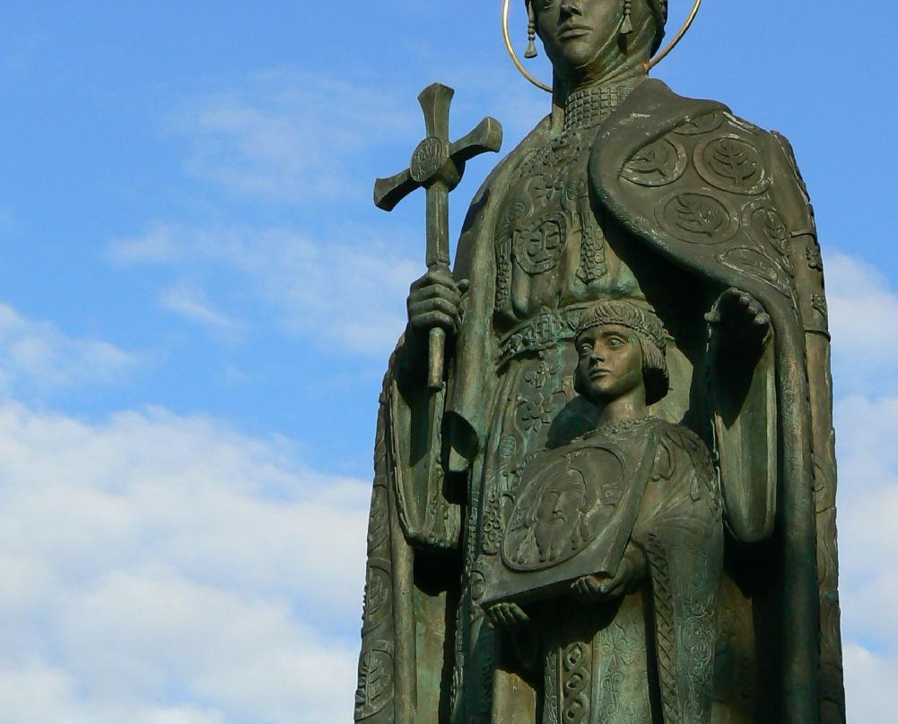 Monument to Saint Equal-to-the-Apostles Princess Olga景点图片