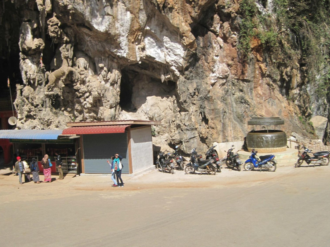 Htam Sam Cave-东枝必去景点
