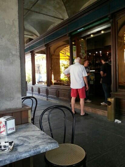 Ruffia旅游景点-Bar Roma room