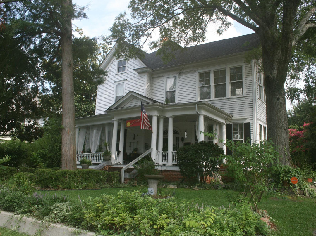 Inn Upon Moon River Plantation Llc主图