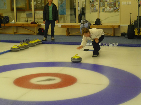 Indoor Curling Rink-Naseby必去景点