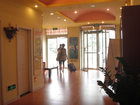 如家华驿精选酒店(石家庄博物院地铁站店)主图