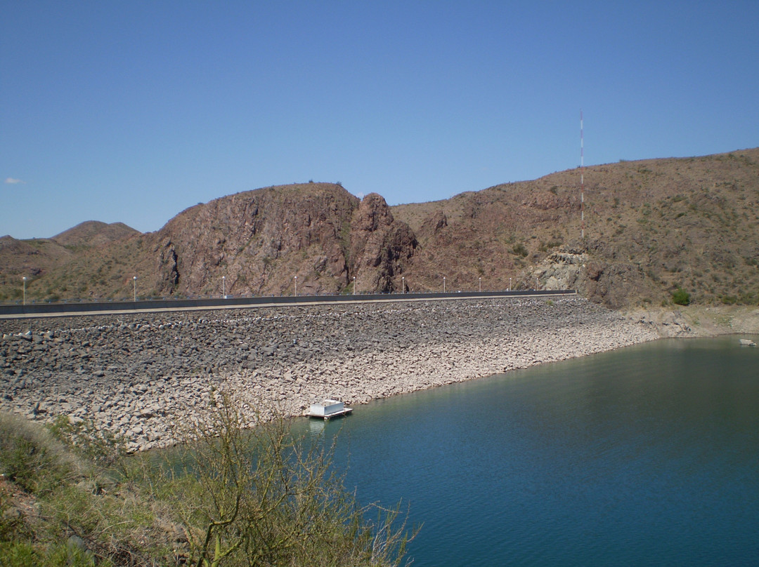 Los Reyunos Dam-圣拉斐尔必去景点