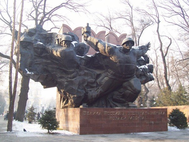 Park Named After Panfilov’s 28 Guardsmen-阿拉木图必去景点