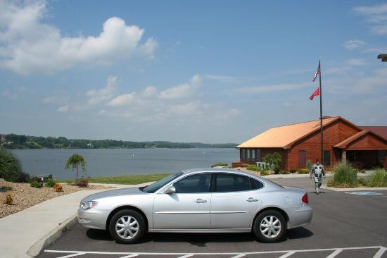 Point Lake Suites at the Point Resort主图