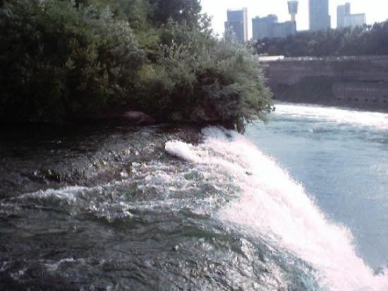 新娘面纱瀑布-尼亚加拉大瀑布必去景点