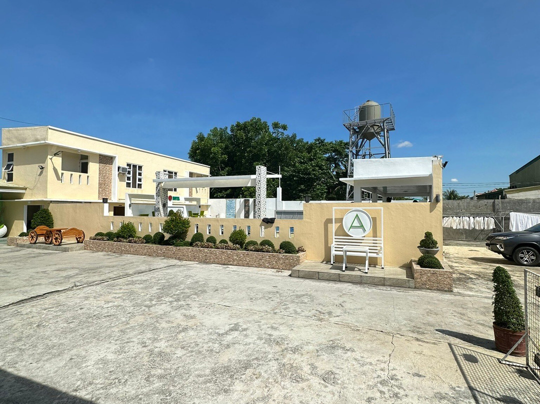 Golden A Hotel主图