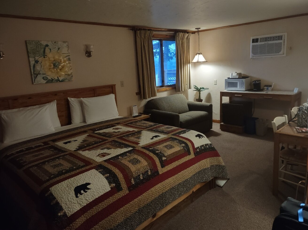 河滨汽车旅馆主图