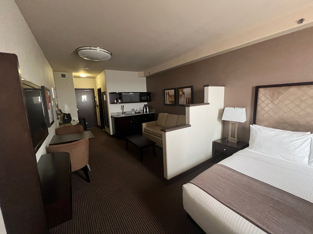 卡尔加里机场欢悦酒店主图