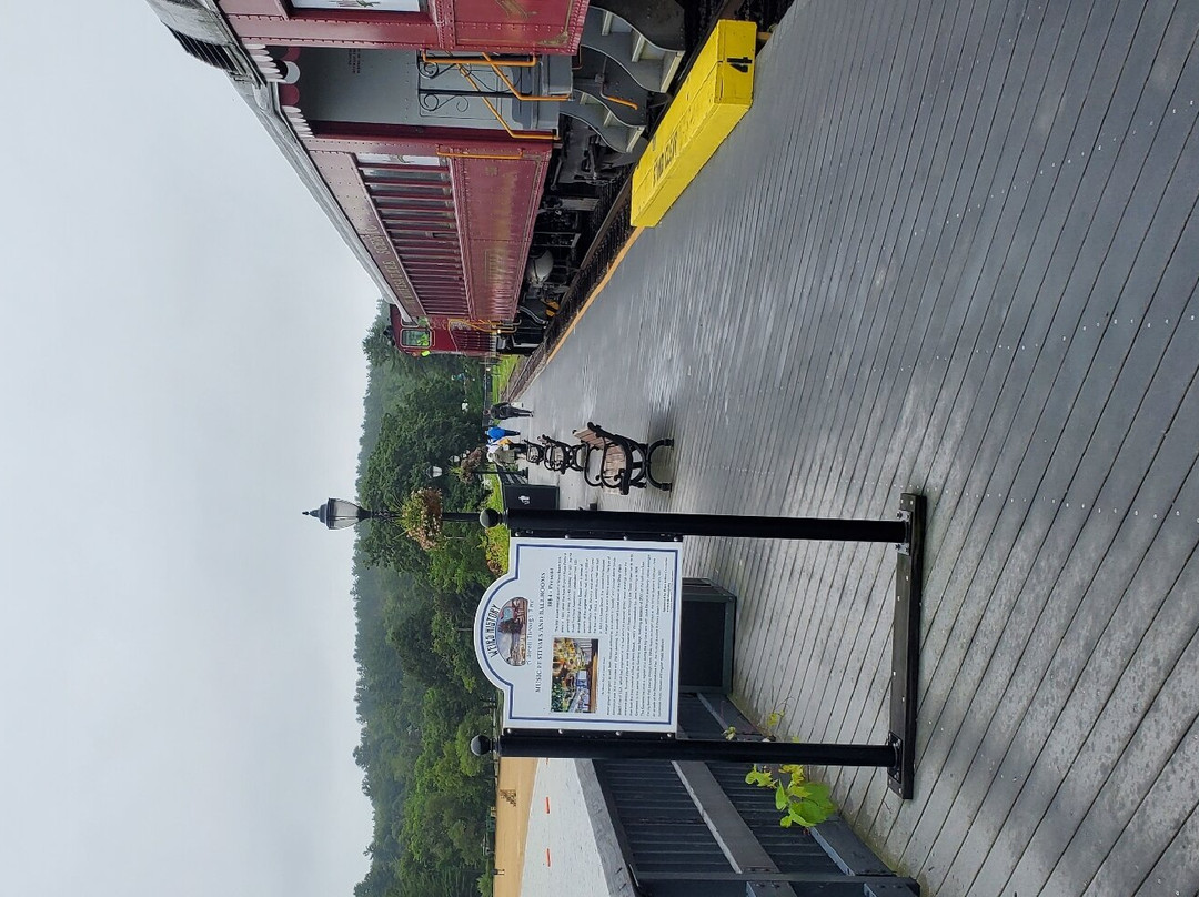 Weirs Beach-Weirs Beach必去景点