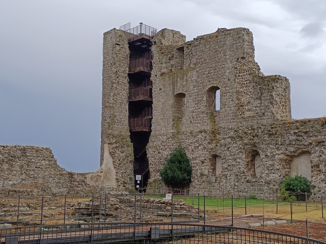 Rocca dei Papi景点图片