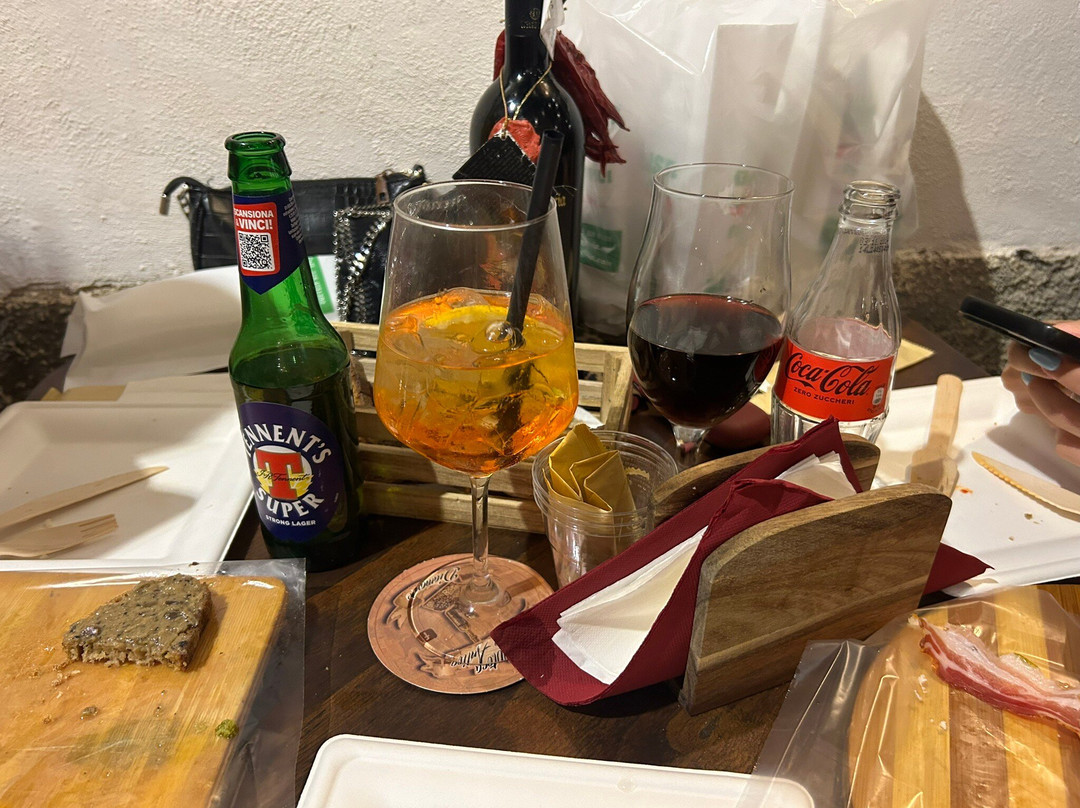 Enoteca - Borgo Antico Diamante - Prodotti Tipici Calabresi-迪亚曼泰必去景点