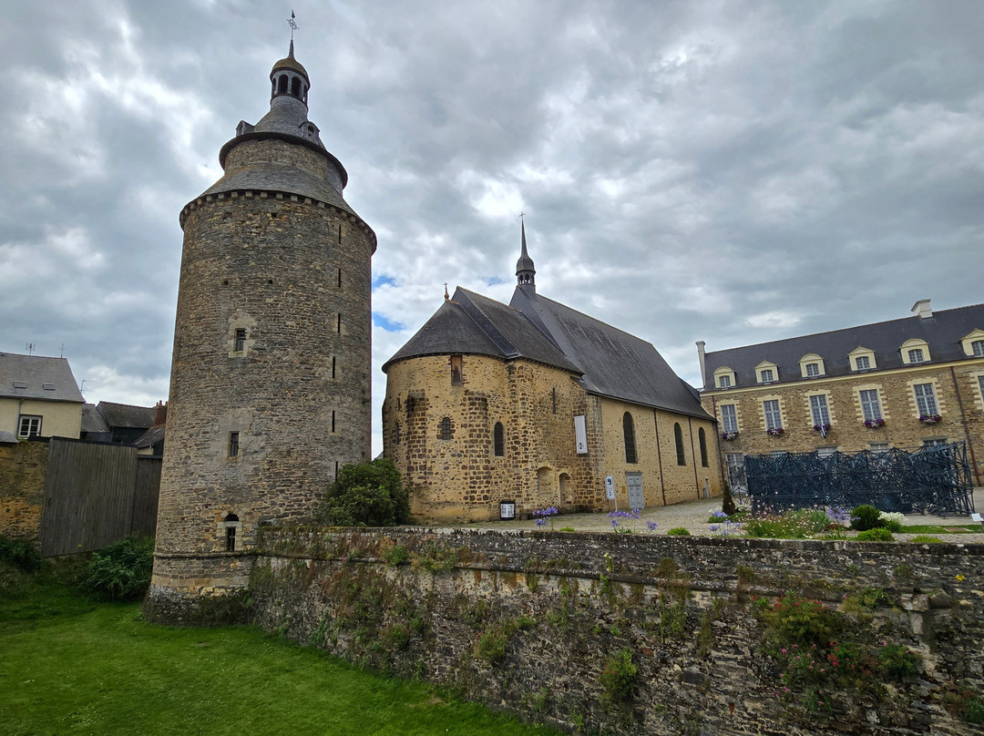 Chateau de Chateaugiron景点图片