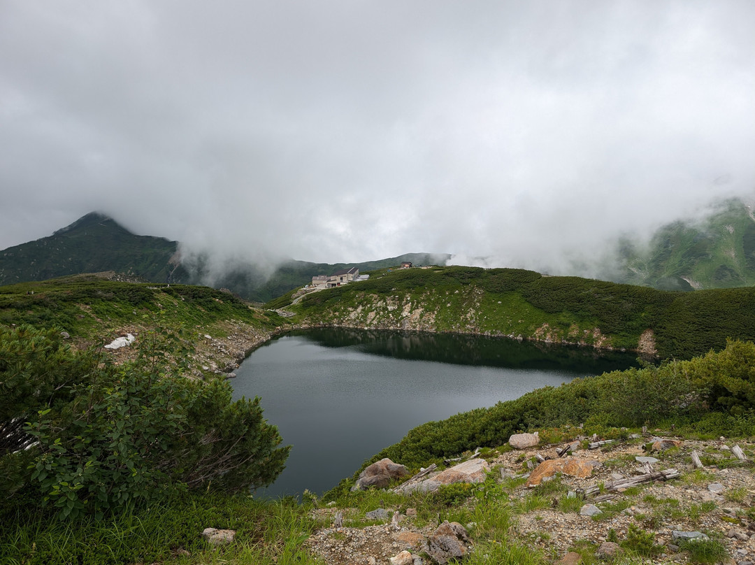 Mikurigaike Pond-立山町必去景点