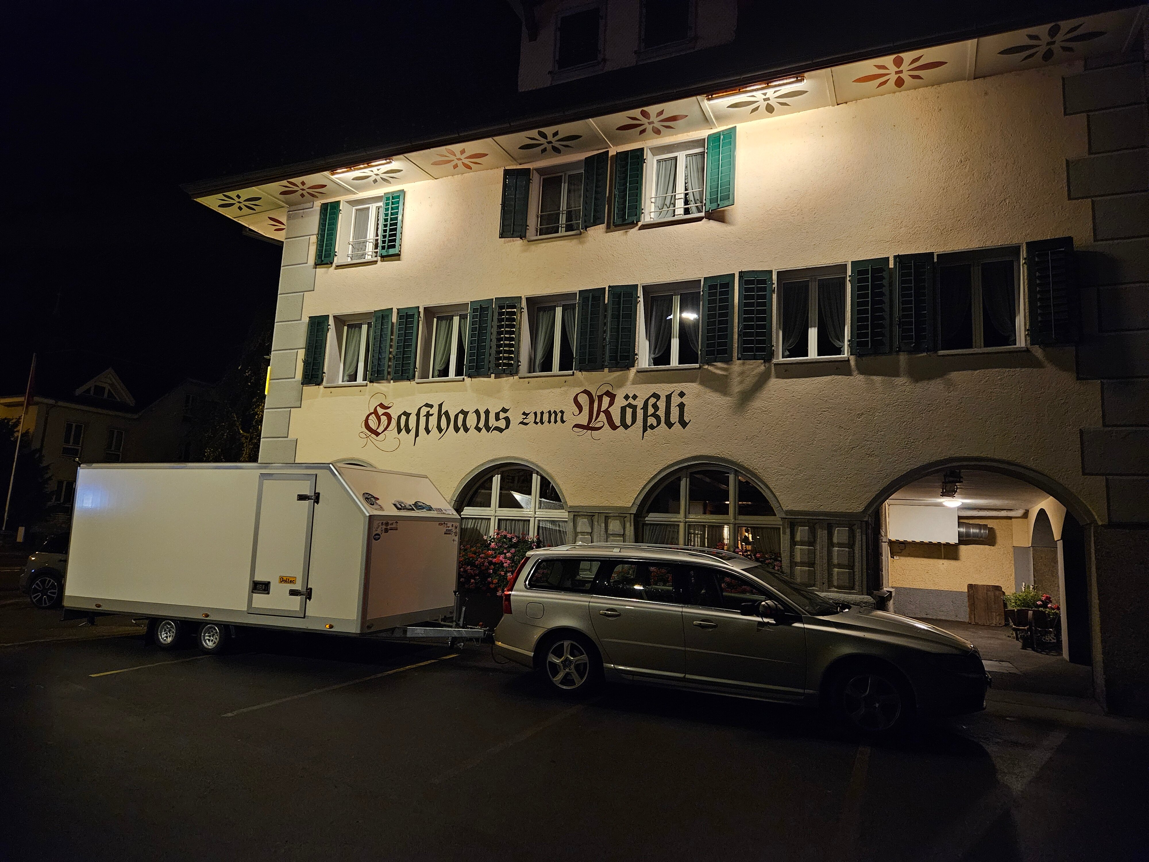 Gasthaus zum Roessli-官方
