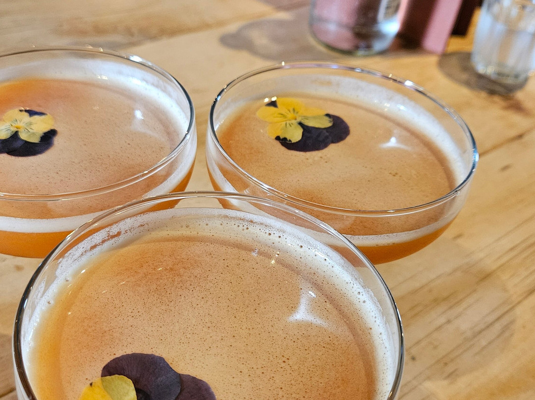 The Three Blackbirds主图
