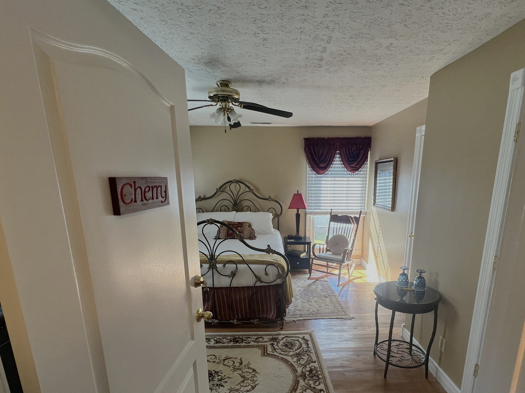 The Hill House Bed & Breakfast主图