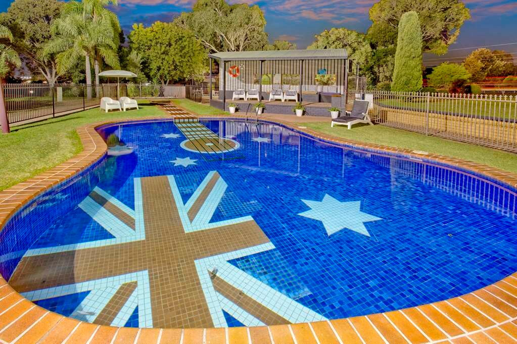 阿兰达乐汽车旅馆和功能中心主图