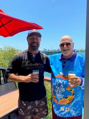 Red Dog Riverfront主图