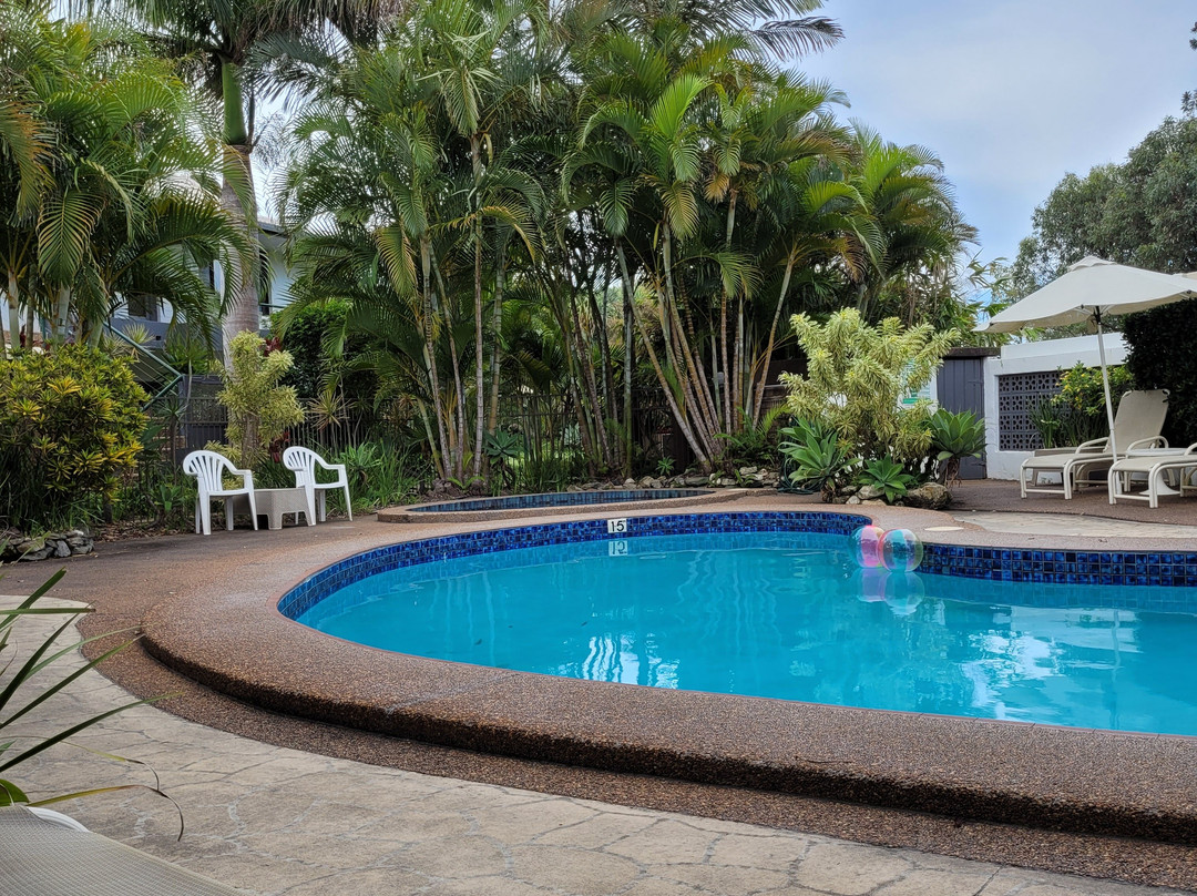 海滩走私者酒店主图