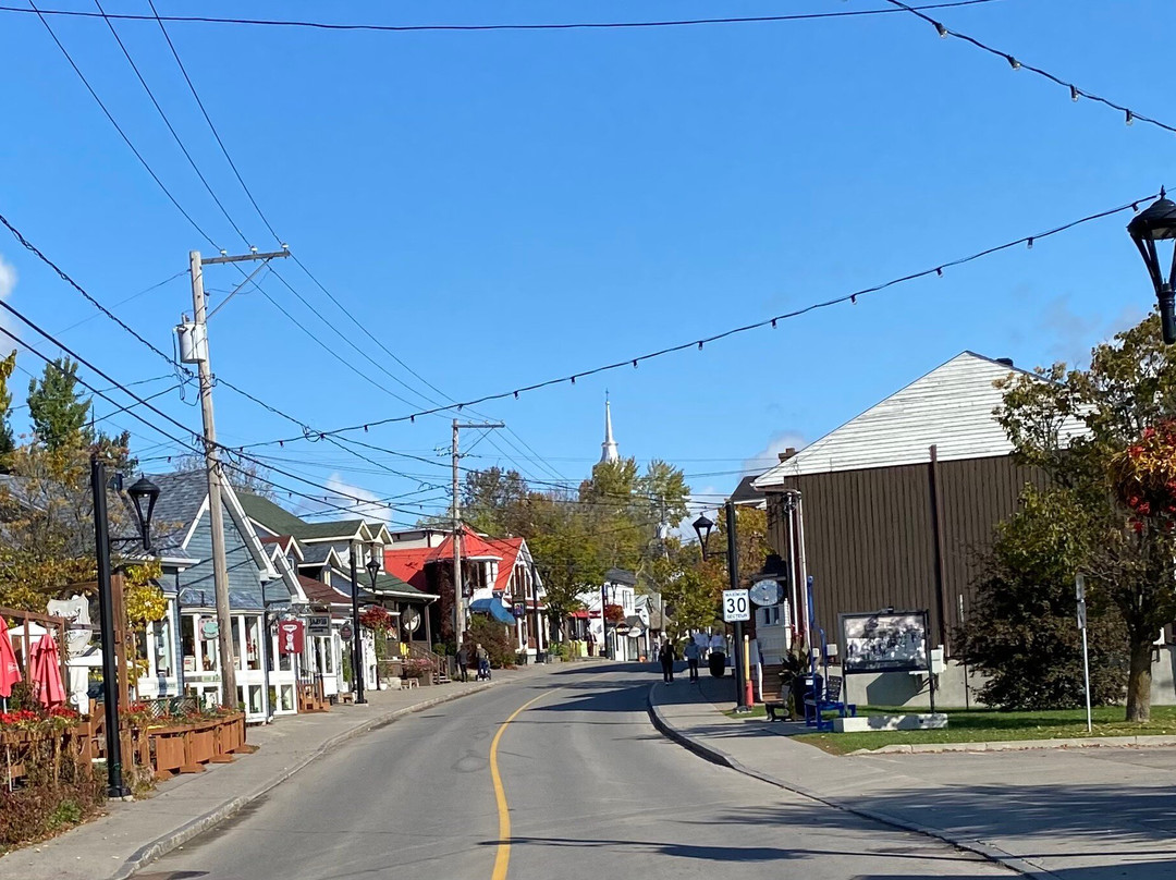 Sommet Saint-Sauveur-Saint Sauveur des Monts必去景点