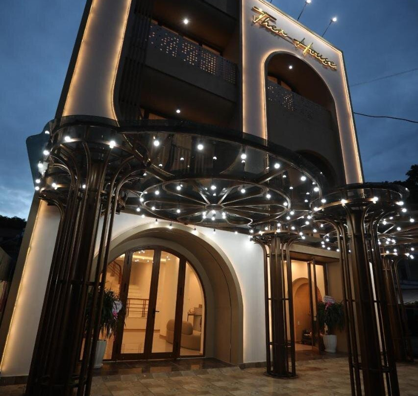 TherHouse Hotel