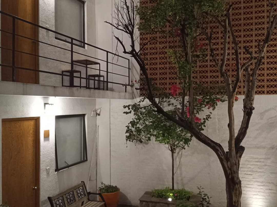 Romance City Hotel主图