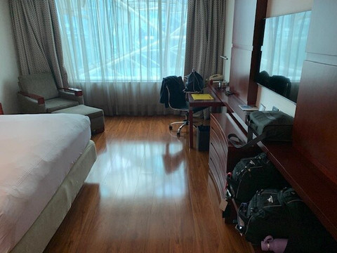 基多万豪酒店主图