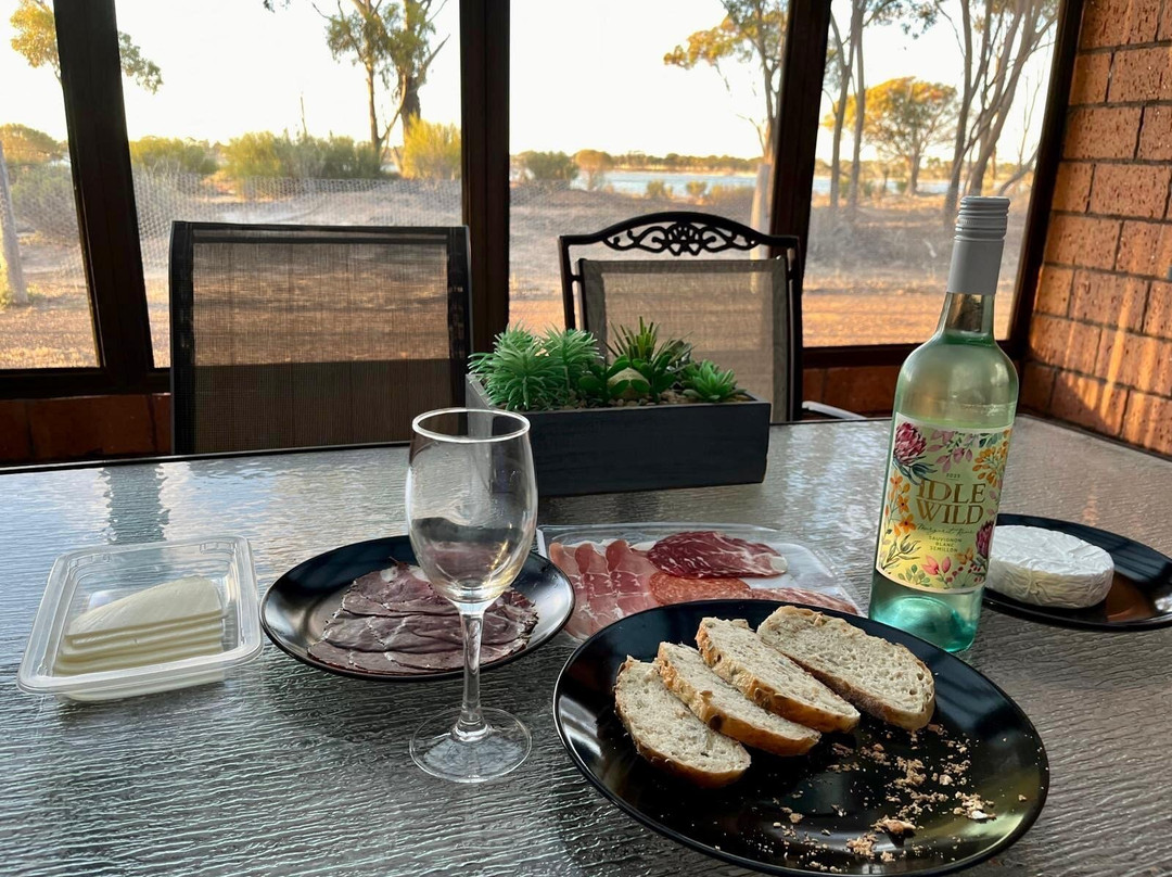 Wave Rock Lakeside Resort主图