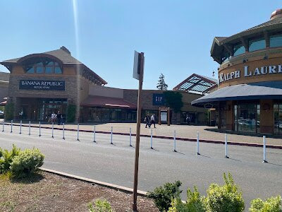 伍德本工厂直销店景点图片