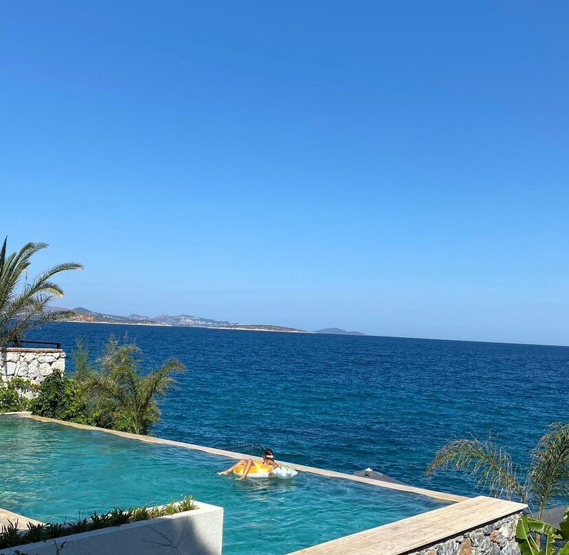 Isolina Hotel