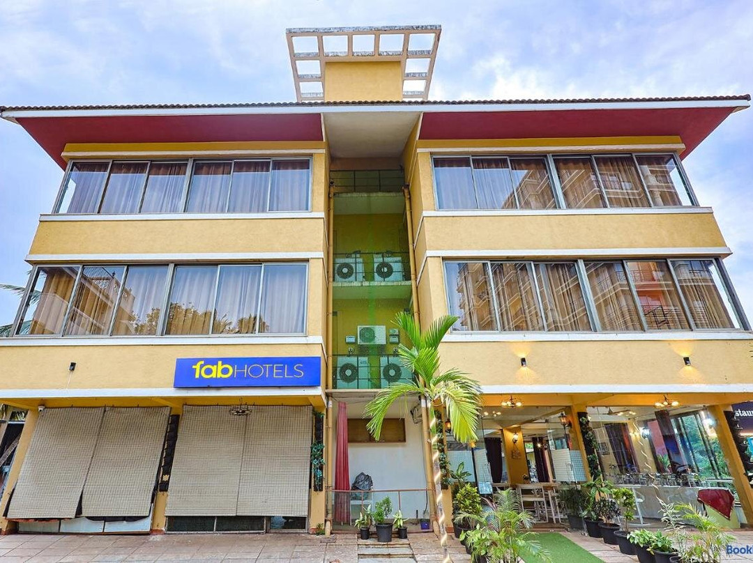 FabHotel Sangria Dona Paula Beach