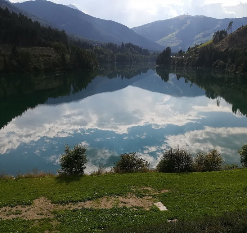 希霍夫酒店主图