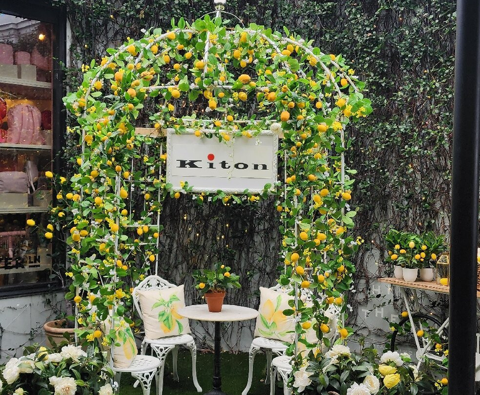 The Royal Poinciana Plaza景点图片