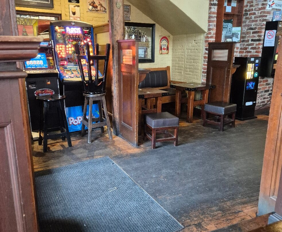 Queens Square-贝尔法斯特必去景点