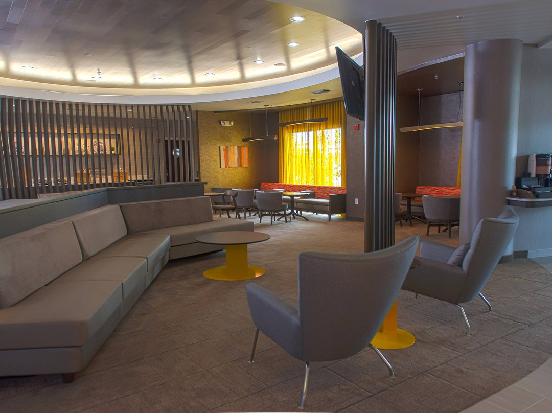 休斯敦皮尔兰春季山丘套房酒店